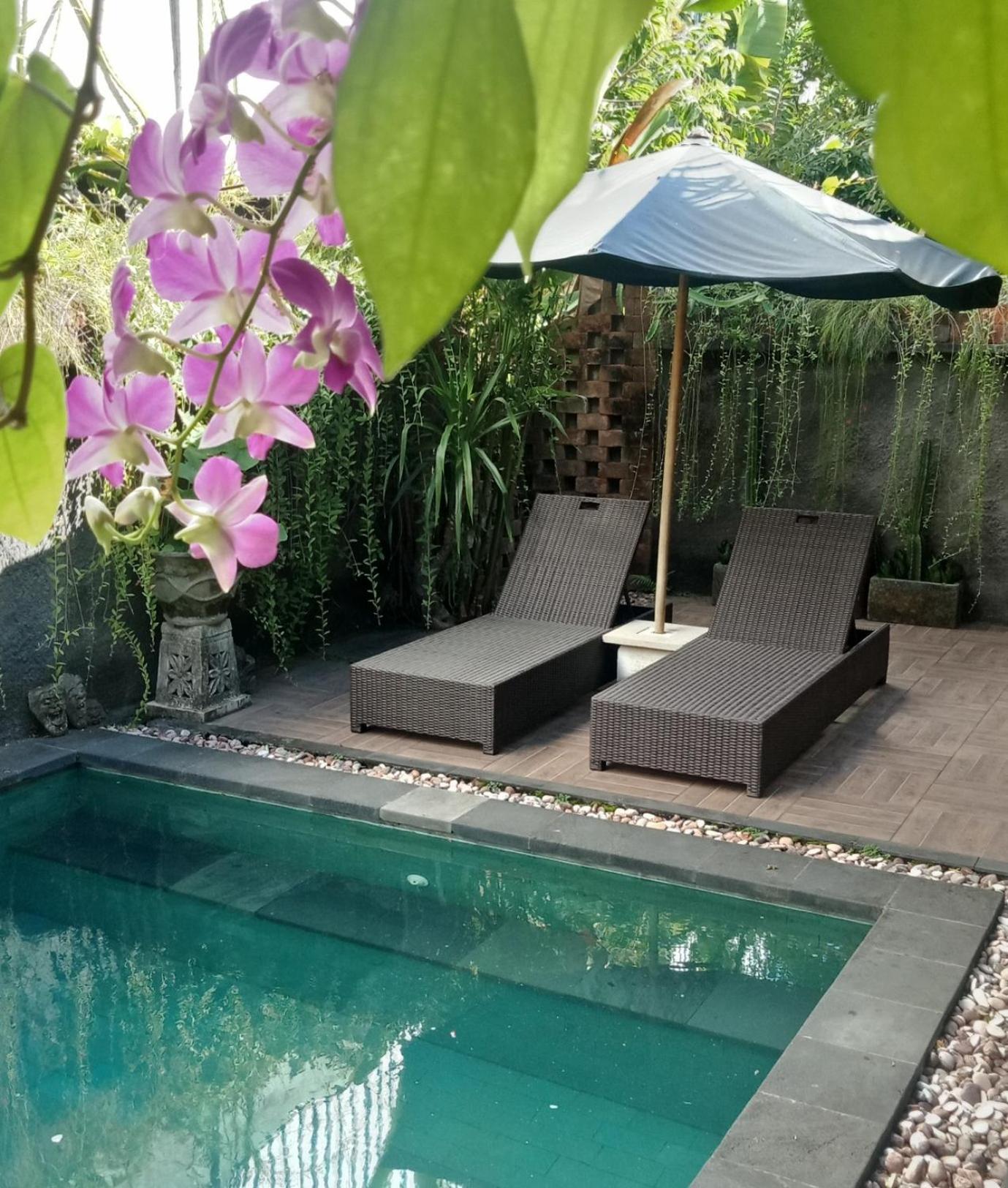 D'Puja Home Stay And Spa Nusa Dua  Esterno foto