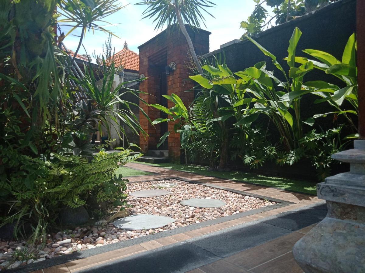 D'Puja Home Stay And Spa Nusa Dua  Esterno foto