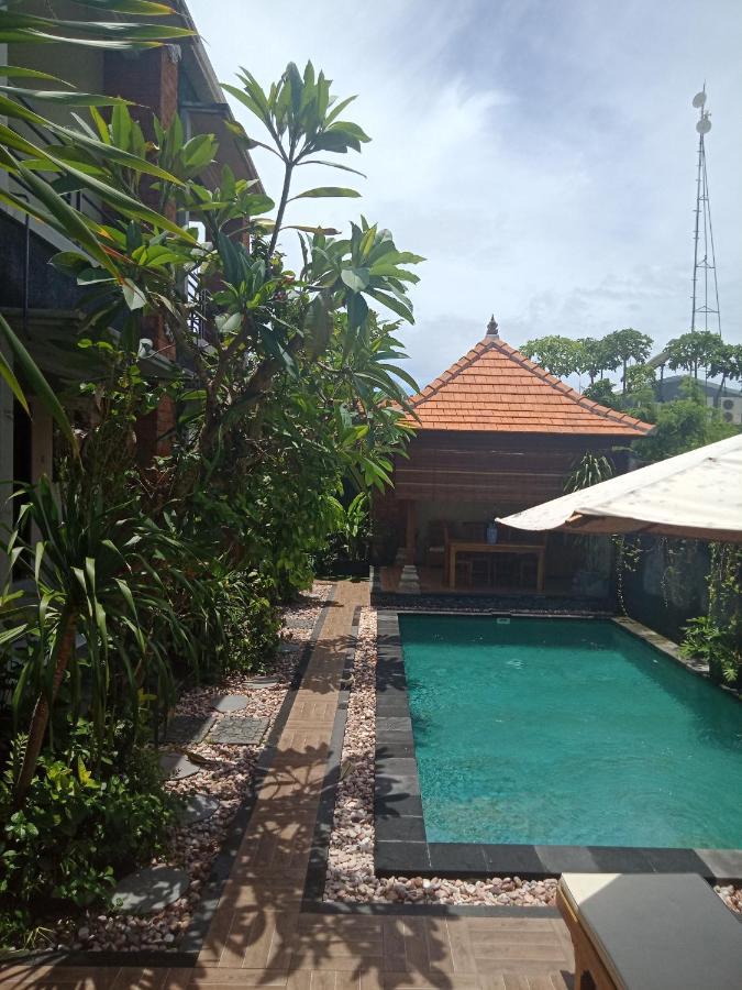 D'Puja Home Stay And Spa Nusa Dua  Esterno foto